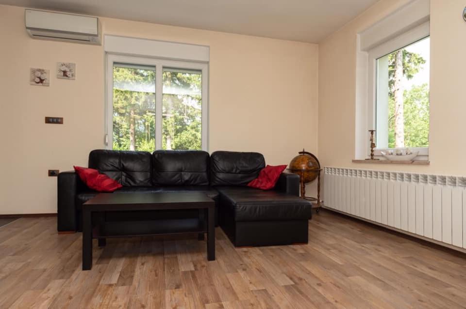 Apartmaji Velikonja Ajdovščina Eksteriør bilde